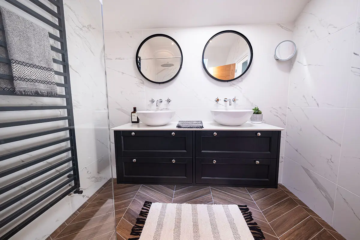 Contemporary & Unique