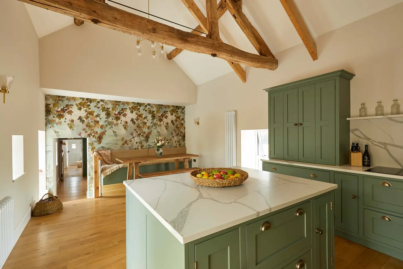 The Tawny, Falcon Farmhouse