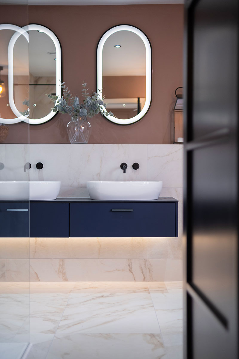 Lovely & inviting ensuite