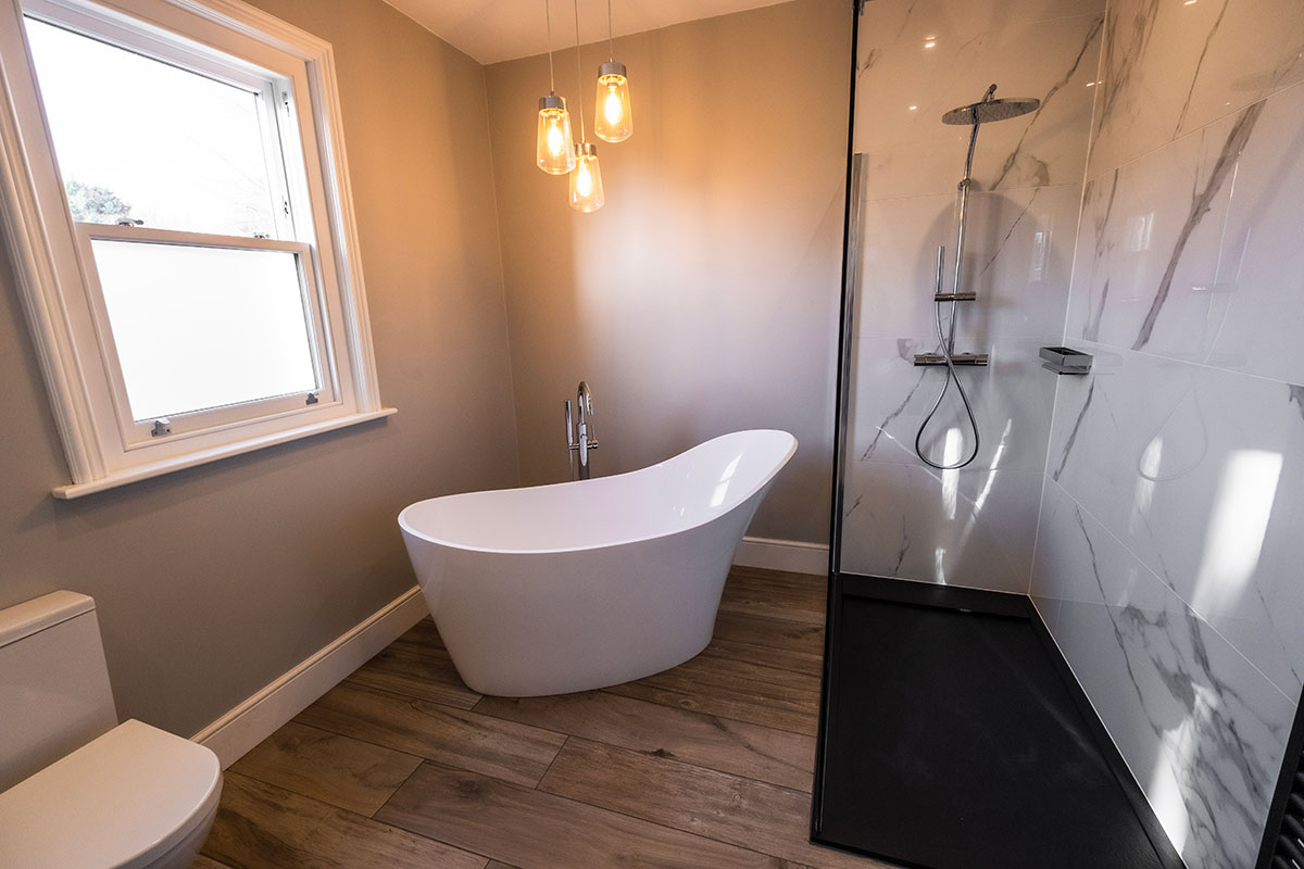 Timeless & exquisite bathroom and walk-ins hower