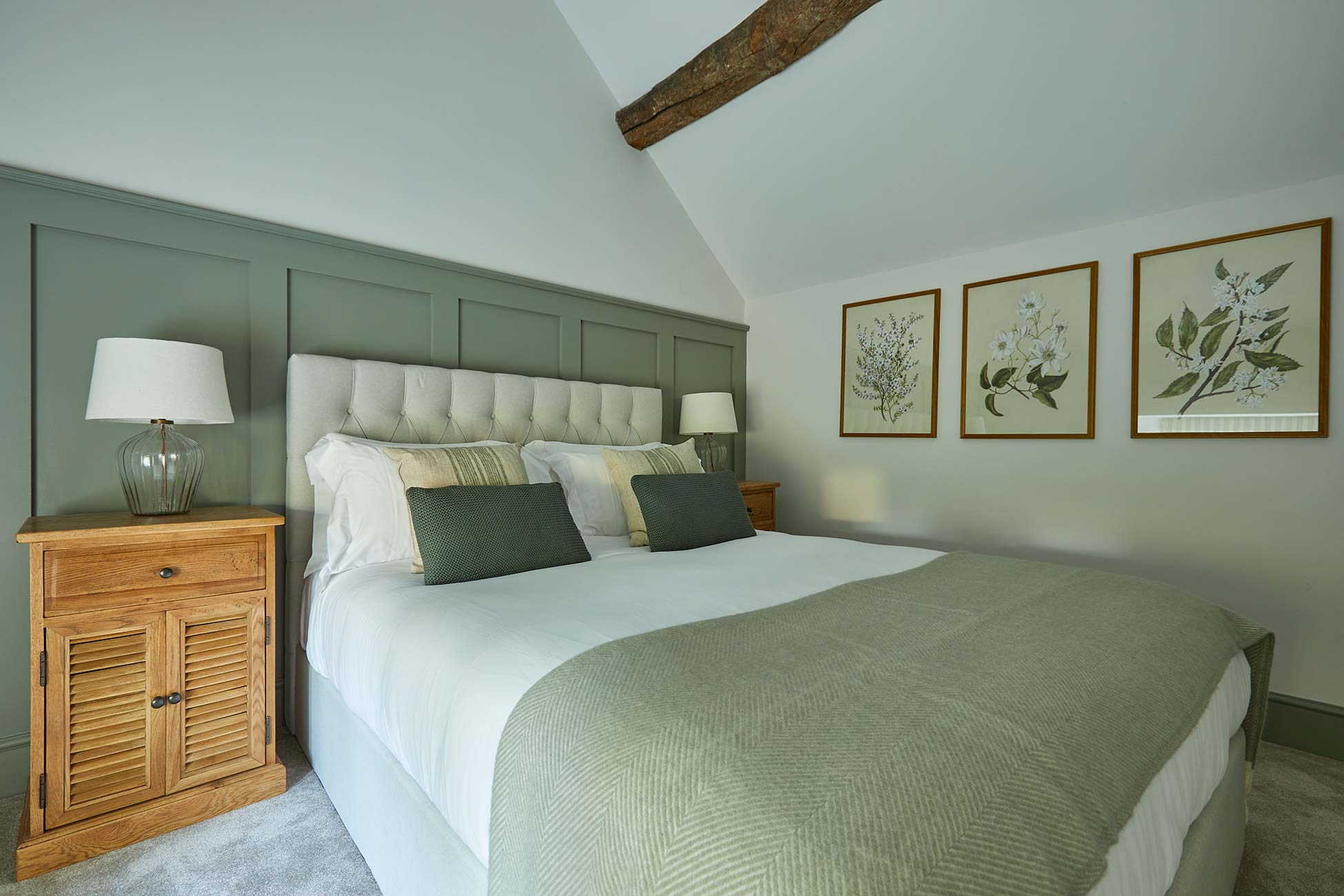 The Tawny, Falcon Farmhouse